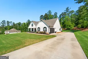 93 Paige Ct, Newnan, GA 30263 - Photo 3