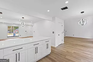 6265 Gemstone Ct, Atlanta, GA 30349 - Photo 11