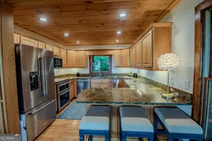135 Bandit Ln, Blue Ridge, GA 30513 - Photo 3