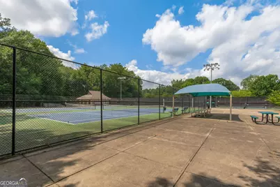140 N Bluff, Alpharetta, GA 30004 - Photo 51