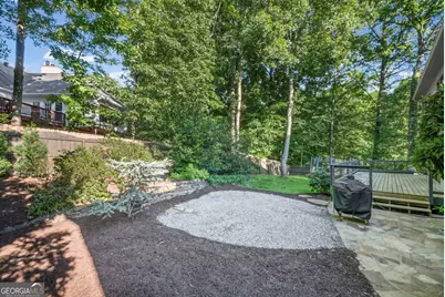 140 N Bluff, Alpharetta, GA 30004 - Photo 37