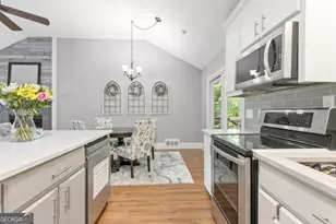 5627 Pinedale Cir, Sugar Hill, GA 30518 - Photo 15