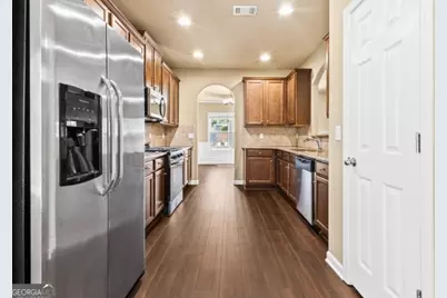 3920 Lake Manor Way, Atlanta, GA 30349 - Photo 7