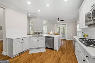 1318 Village Terrace Ct, Atlanta, GA 30338 - Photo 13