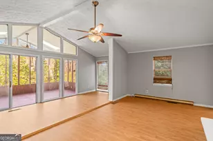 4421 Jacobs Dr, Snellville, GA 30039 - Photo 9