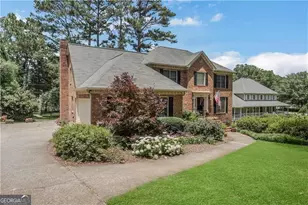 5189 Beech Forest Dr, Lilburn, GA 30047 - Photo 3