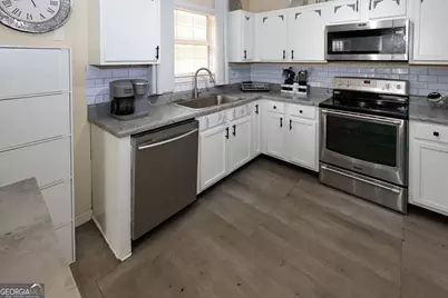 7212 Ravenwood Lane, Lithonia, GA 30038 - Photo 11