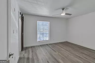 5641 Kingsport Drive #8, Atlanta, GA 30342 - Photo 15