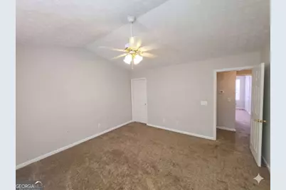 5737 Strathmoor Manor Circle, Lithonia, GA 30058 - Photo 13