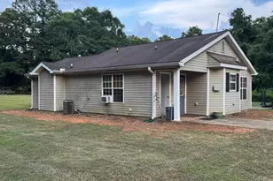 1381 Washington St, Jefferson, GA 30549 - Photo 3