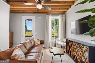 657 5th St, Fayetteville, GA 30214 - Photo 9