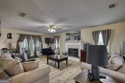 9195 Scarlett Drive SW, Covington, GA 30014 - Photo 5