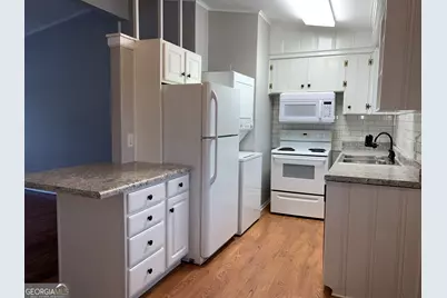 22 Willow Drive, Newnan, GA 30263 - Photo 11