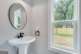 44 Bond St, Royston, GA 30662 - Photo 15