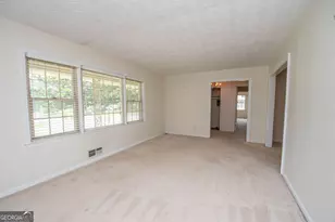 6513 Dunmoor Dr, Jonesboro, GA 30236 - Photo 9