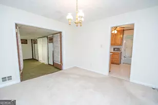 6513 Dunmoor Dr, Jonesboro, GA 30236 - Photo 11