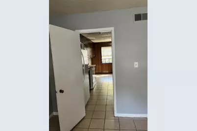 6354 Shannon Parkway #9E, Union City, GA 30291 - Photo 5
