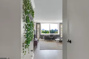2479 Peachtree Rd NE, Atlanta, GA 30305 - Photo 1