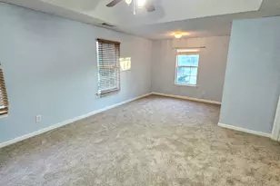 136 Henry Burch Dr, Griffin, GA 30223 - Photo 15