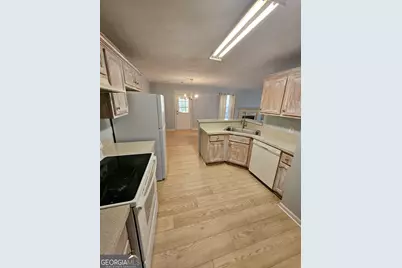 136 Henry Burch Drive, Griffin, GA 30223 - Photo 3