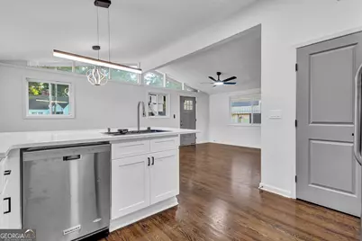 1735 Alvarado Terrace SW, Atlanta, GA 30310 - Photo 9