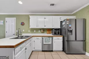 196 Ashley Dr, McDonough, GA 30252 - Photo 13