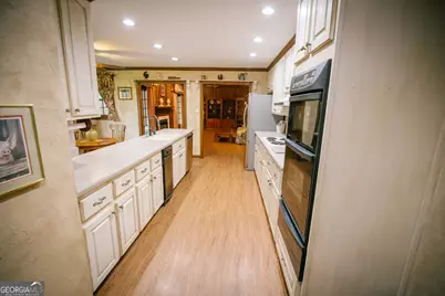 6960 Northgreen Drive, Sandy Springs, GA 30328 - Photo 15