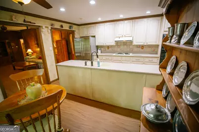 6960 Northgreen Drive, Sandy Springs, GA 30328 - Photo 11