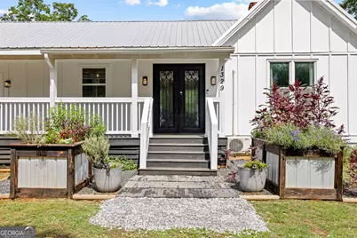 1329 Standing Rock Road, Senoia, GA 30276 - Photo 1