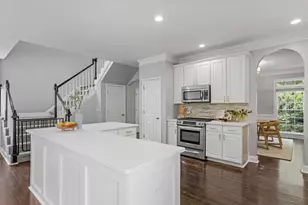 1452 Sylvan Circle, Atlanta, GA 30319 - Photo 11
