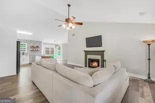 156 Meadow View Dr, Jackson, GA 30233 - Photo 13