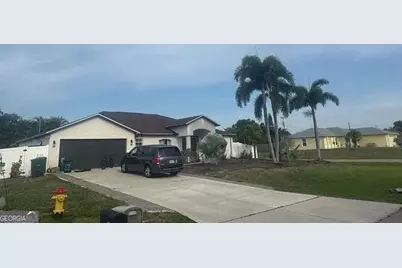 702 SW 9th Avenue, Cape Coral, FL 33991 - Photo 3