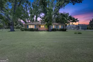 310 S Leroy St, Metter, GA 30439 - Photo 1