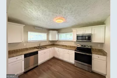 2792 Plantation Drive, Atlanta, GA 30344 - Photo 3