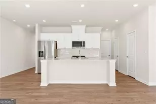 2010 Underwood Dr, Lawrenceville, GA 30043 - Photo 5