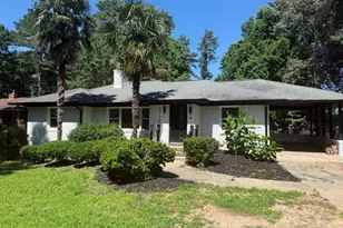 1726 Centra Villa Dr SW, Atlanta, GA 30311 - Photo 1