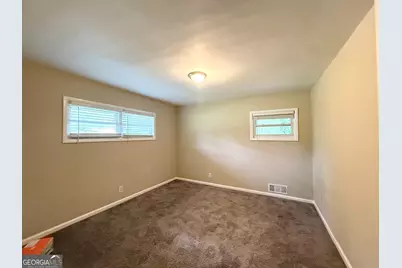 2755 Rockcliff Road SE, Atlanta, GA 30316 - Photo 5