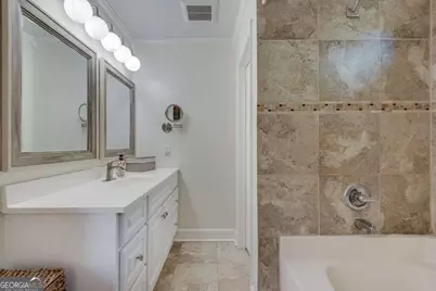 2802 Royal Bluff, Decatur, GA 30030 - Photo 21