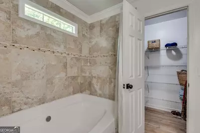 2802 Royal Bluff, Decatur, GA 30030 - Photo 23