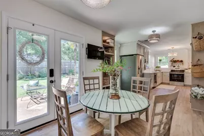 2802 Royal Bluff, Decatur, GA 30030 - Photo 13