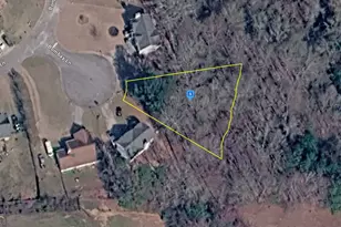 135 Bombay Ln, Grantville, GA 30220 - Photo 1