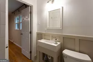 1025 Vistavia Cir, Decatur, GA 30033 - Photo 27