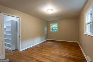 1025 Vistavia Cir, Decatur, GA 30033 - Photo 39