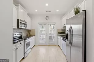 1428 Liberty Pkwy NW, Atlanta, GA 30318 - Photo 3