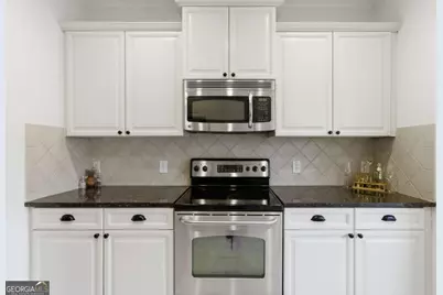 1428 Liberty Parkway NW, Atlanta, GA 30318 - Photo 5