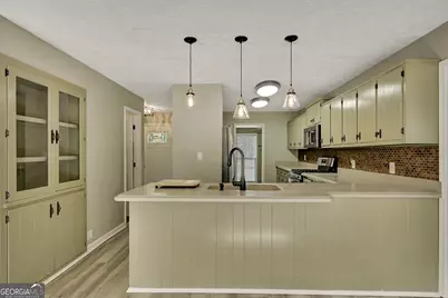 300 Briarwood Road, Tyrone, GA 30290 - Photo 15