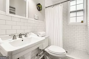 21 Peachtree Memorial Dr NW, Atlanta, GA 30309 - Photo 21