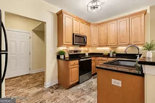 303 Commonwealth Cir, Newnan, GA 30263 - Photo 15