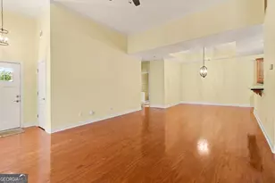 303 Commonwealth Cir, Newnan, GA 30263 - Photo 7
