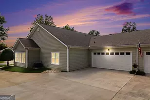303 Commonwealth Cir, Newnan, GA 30263 - Photo 3